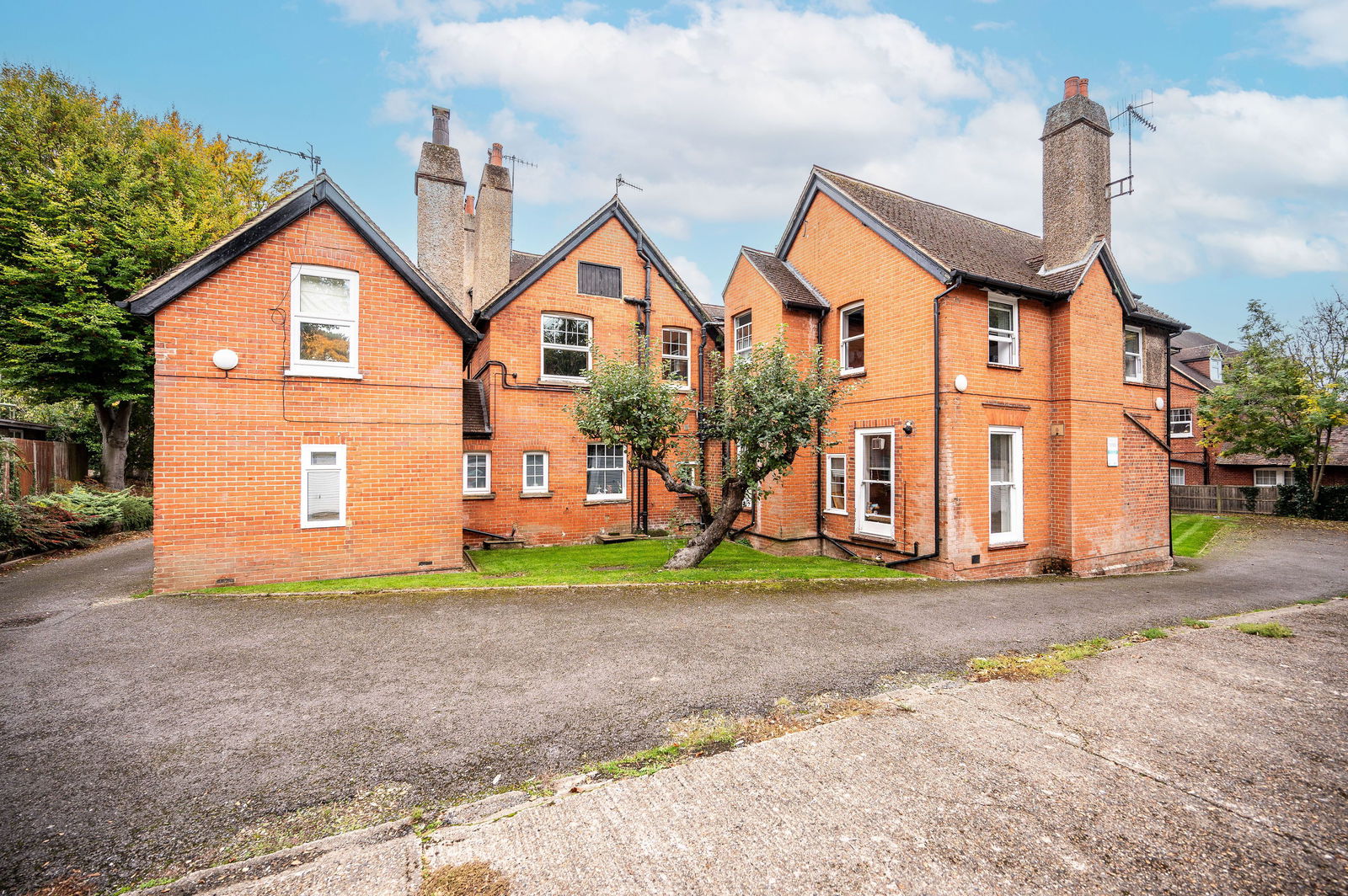 1 bed apartment for sale in Clandon Road, Guildford, GU1  - Property Image 8