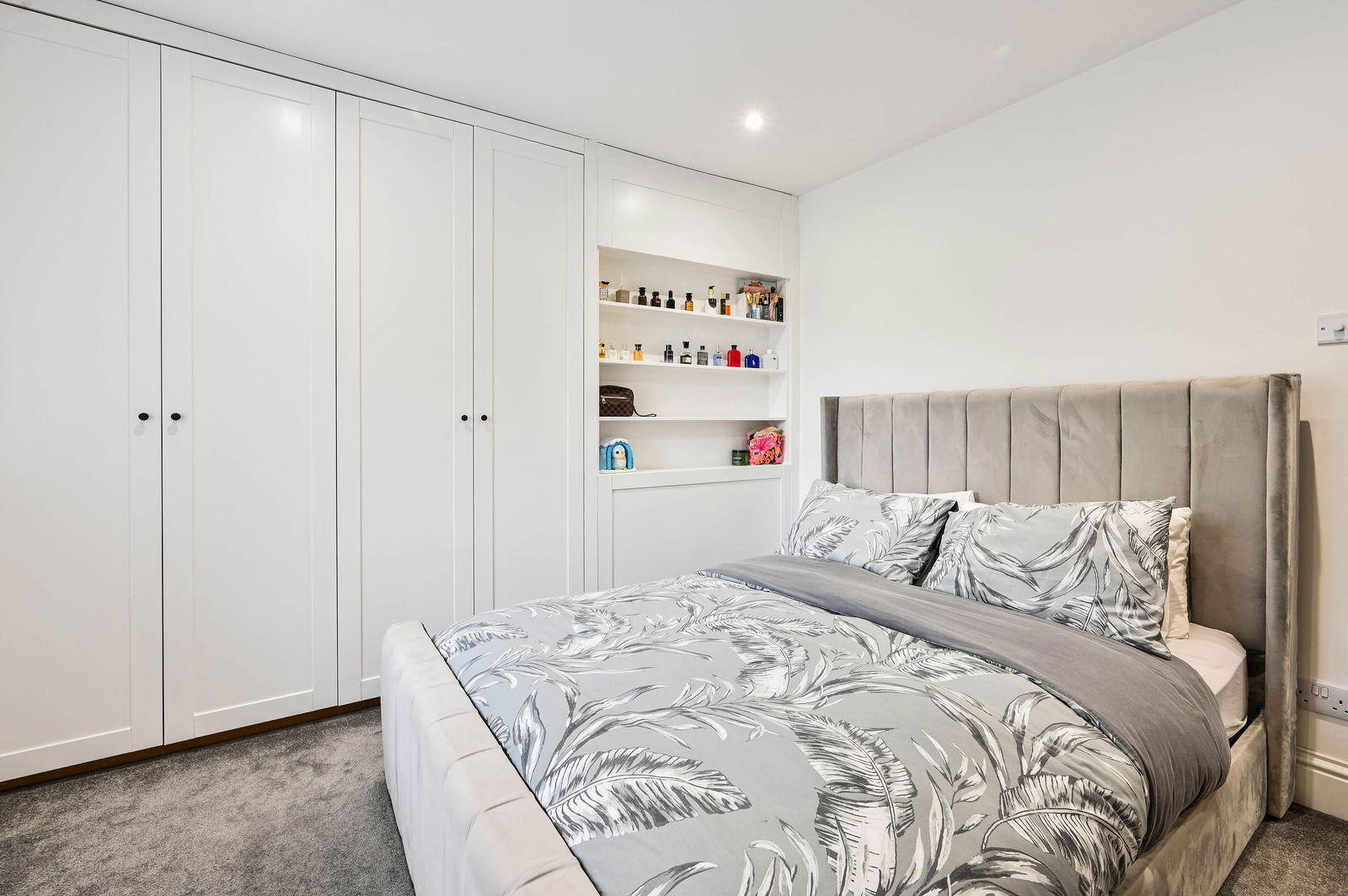 3 bed semi-detached house for sale in Vicarage Road, Egham  - Property Image 11