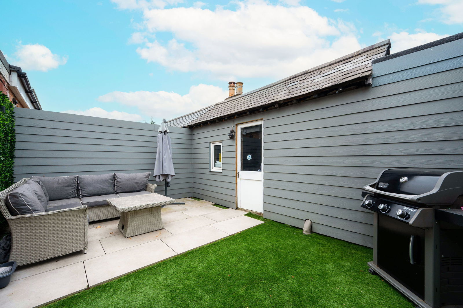 3 bed semi-detached house for sale in Vicarage Road, Egham  - Property Image 17