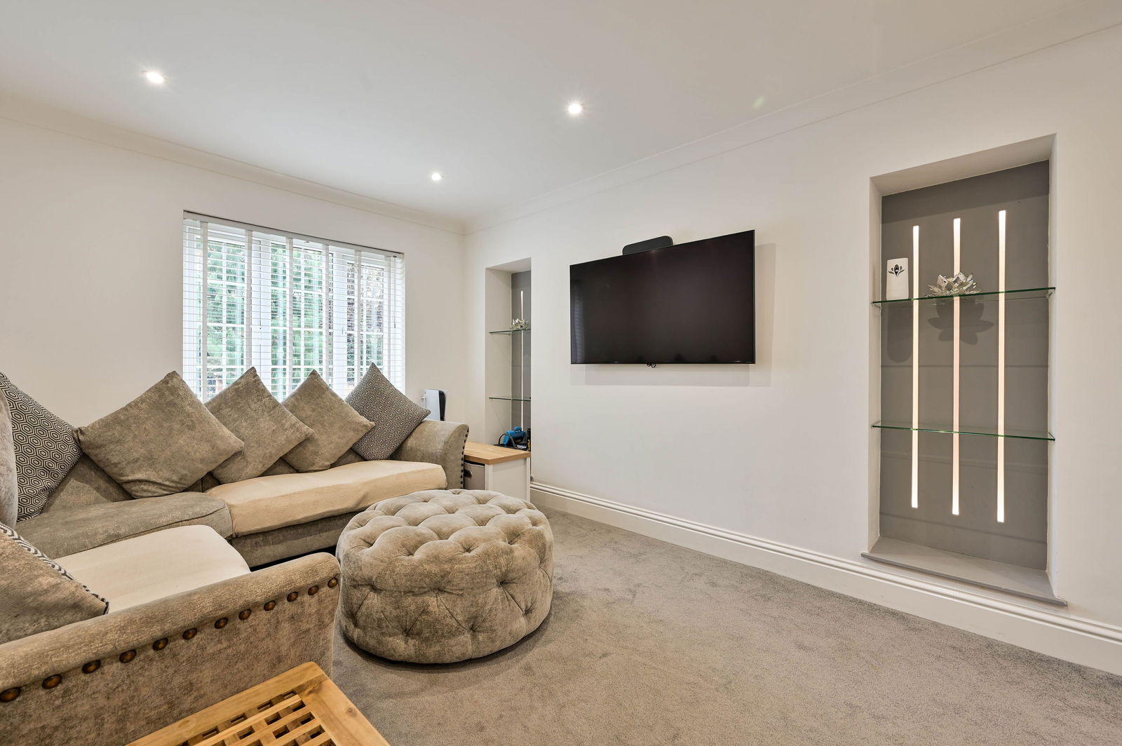 3 bed semi-detached house for sale in Vicarage Road, Egham  - Property Image 7