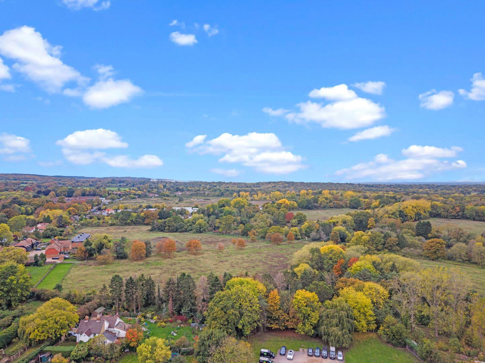 3 bed semi-detached house for sale in Longmeadow, Leatherhead  - Property Image 18