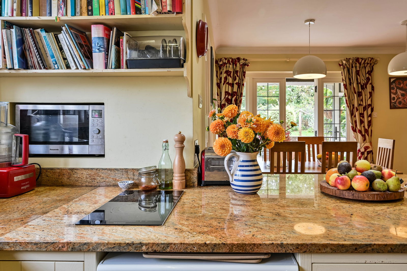 4 bed detached house for sale in Lower Road, Effingham  - Property Image 4