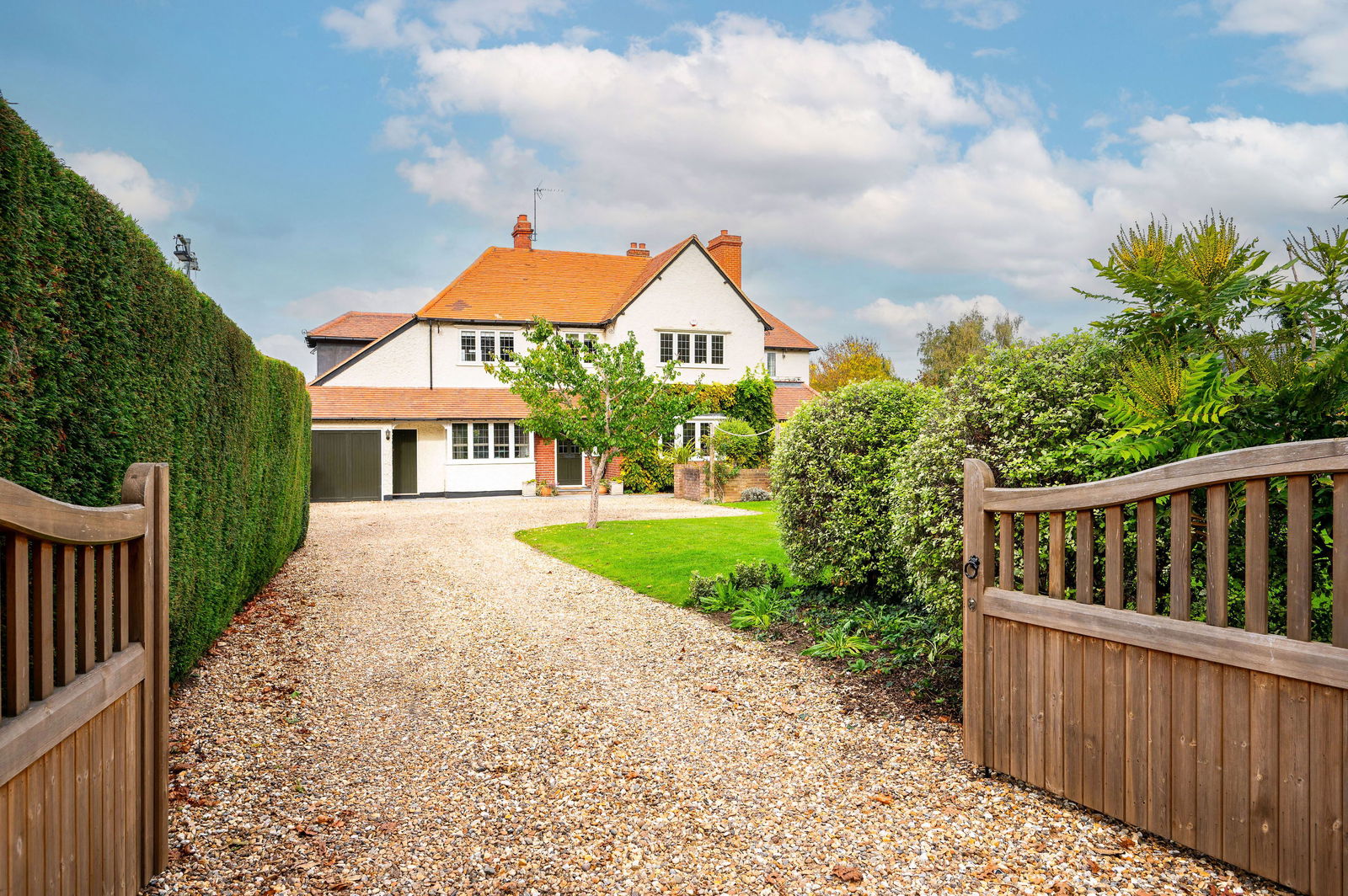 4 bed detached house for sale in Lower Road, Effingham  - Property Image 17