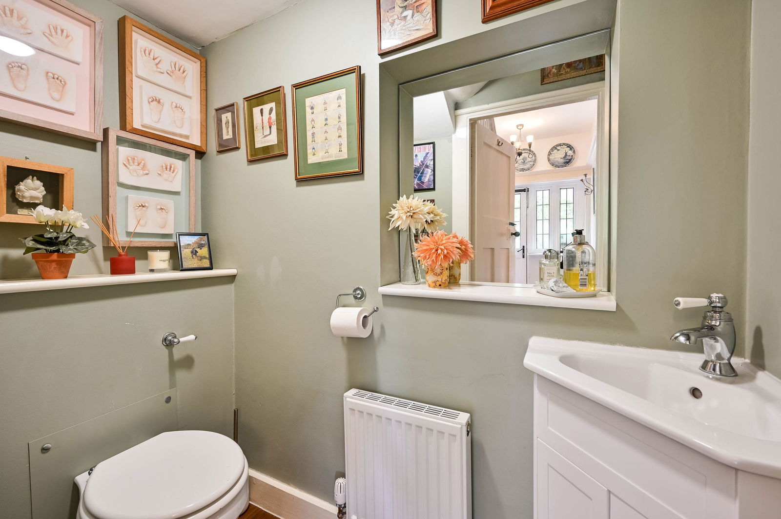 4 bed detached house for sale in Lower Road, Effingham  - Property Image 8