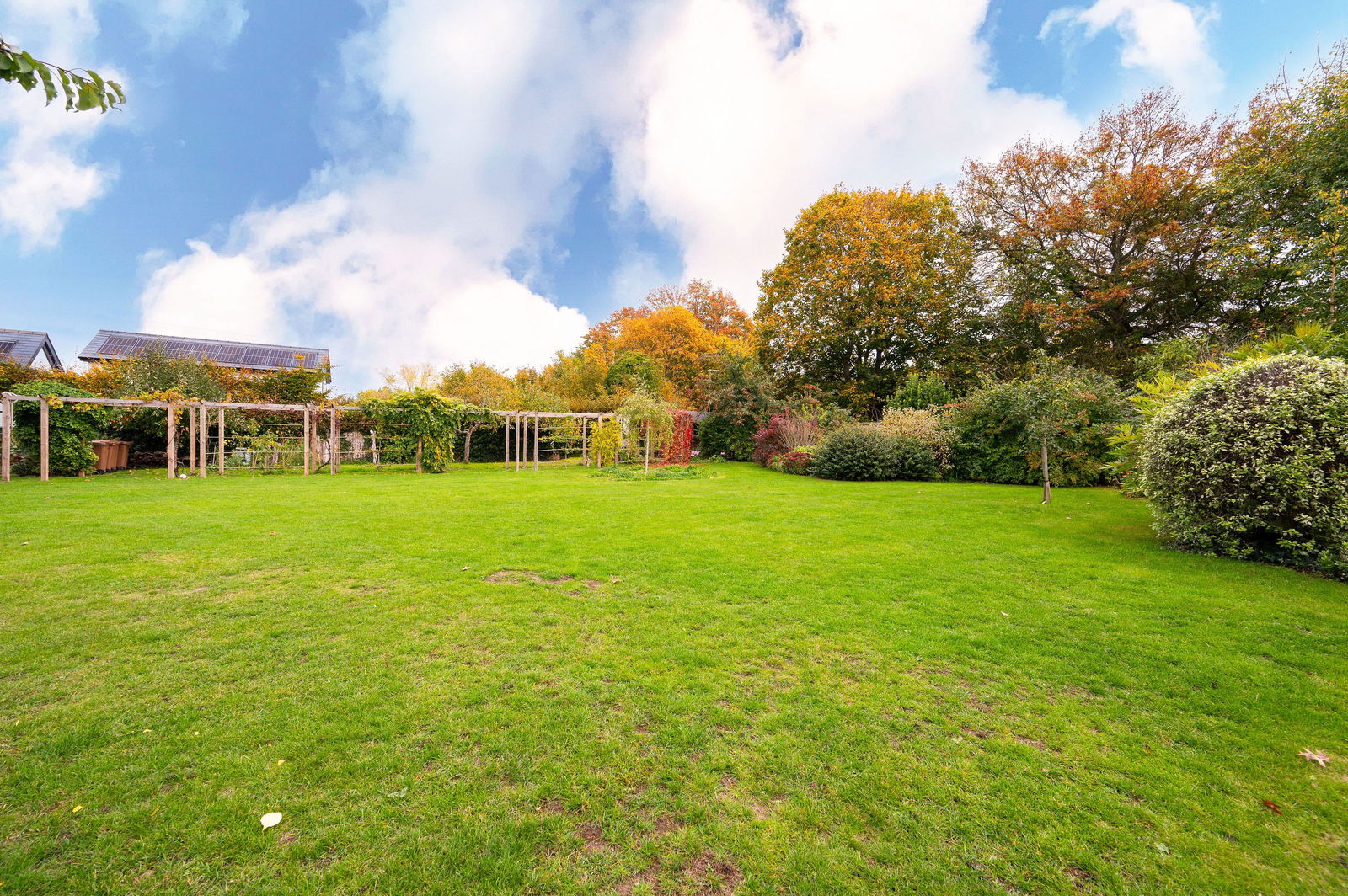 4 bed detached house for sale in Lower Road, Effingham 13