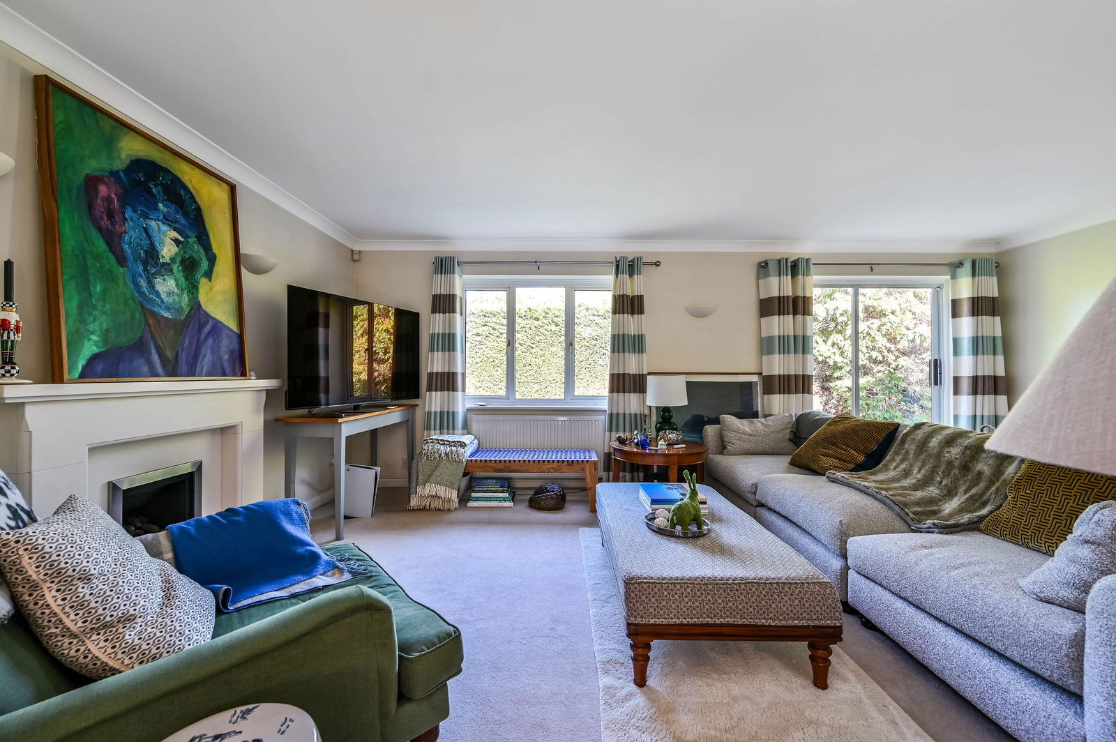 5 bed detached house for sale in Heathway, Leatherhead 7