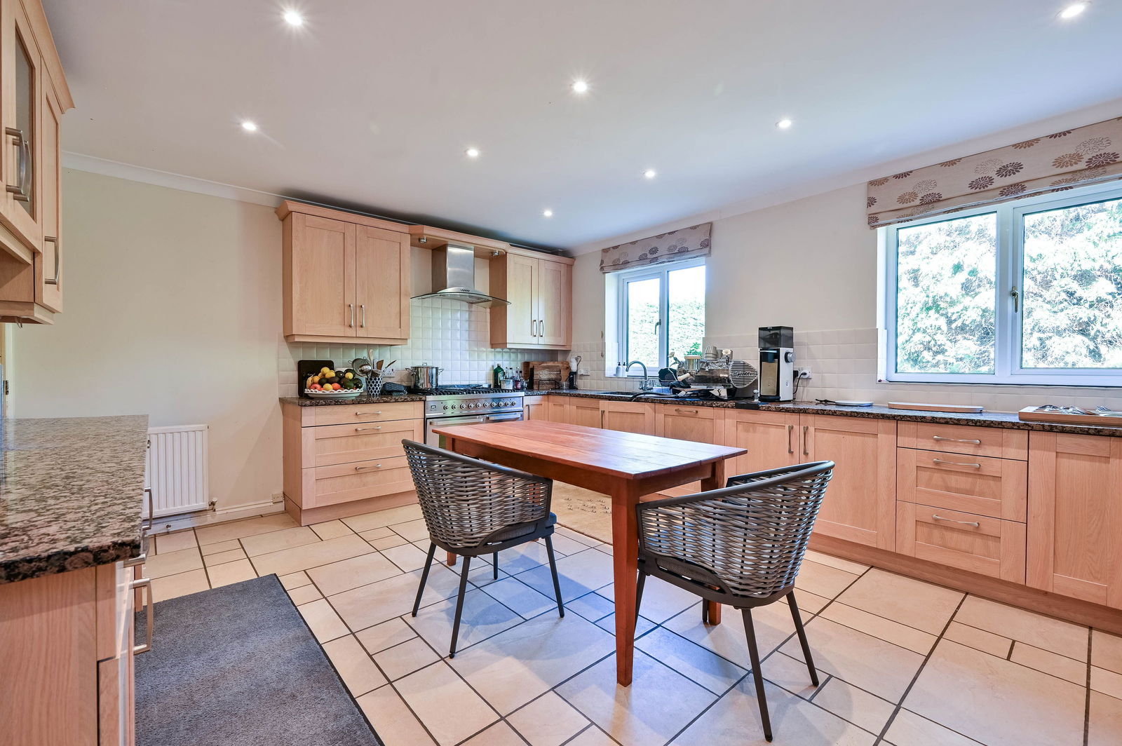 5 bed detached house for sale in Heathway, Leatherhead 11