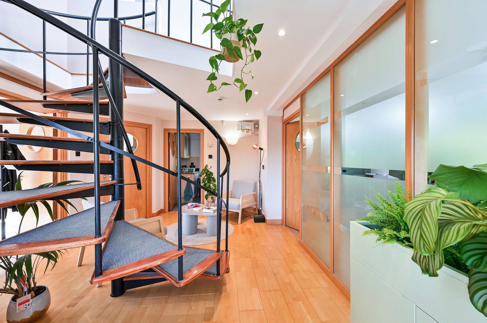 Office to rent in Guildford Road, Effingham, KT24  - Property Image 5