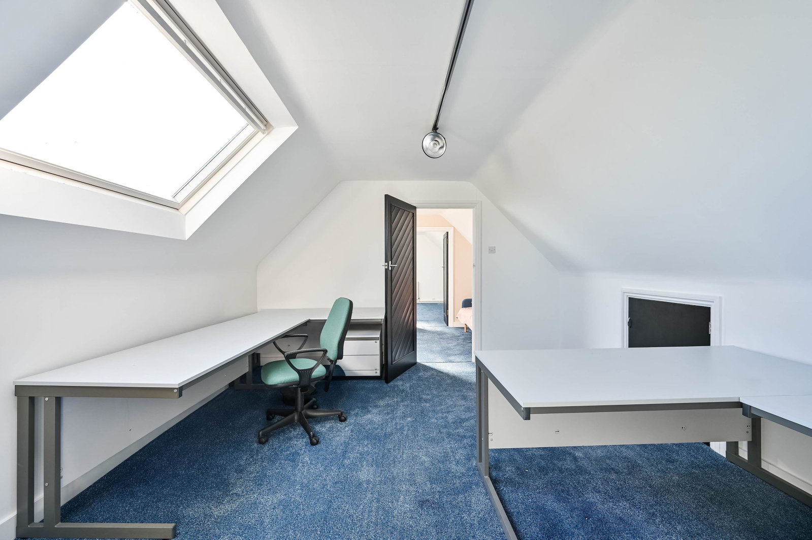 Office to rent in Guildford Road, Effingham, KT24 - Property Image 1