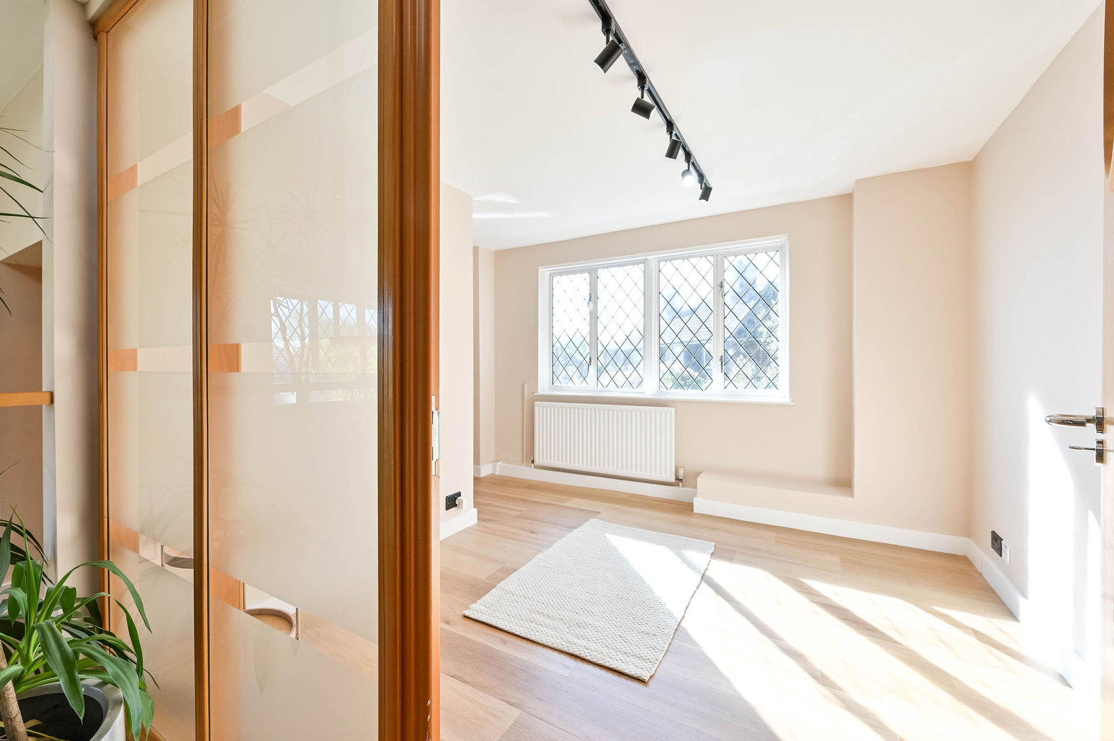 Office to rent in Guildford Road, Effingham, KT24  - Property Image 10