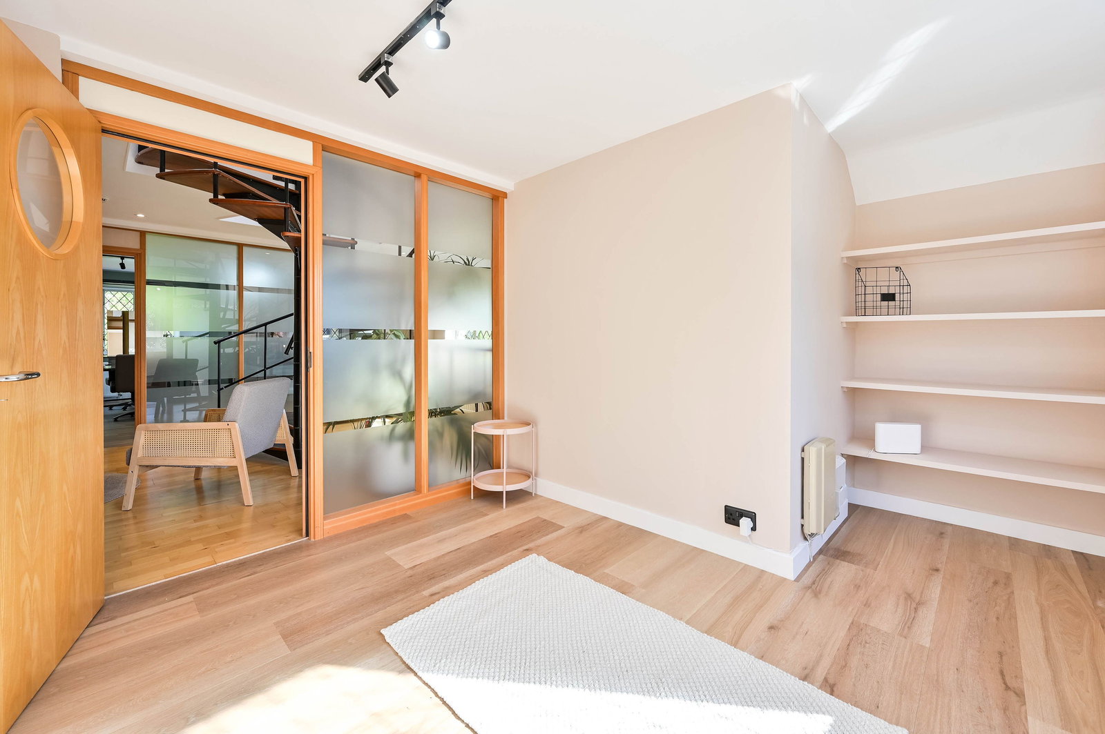 Office to rent in Guildford Road, Effingham, KT24  - Property Image 9