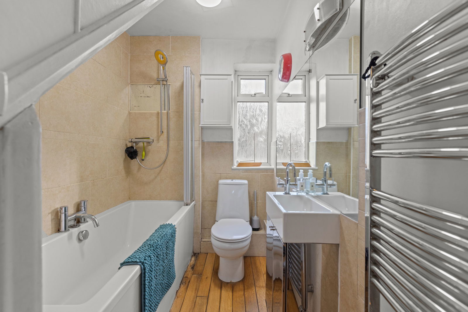 3 bed end of terrace house for sale in Woodbridge Avenue, Leatherhead, KT22  - Property Image 10