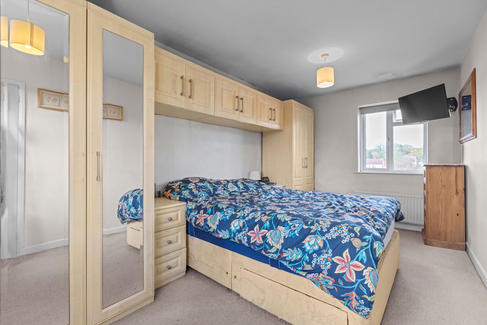 3 bed end of terrace house for sale in Woodbridge Avenue, Leatherhead, KT22  - Property Image 9