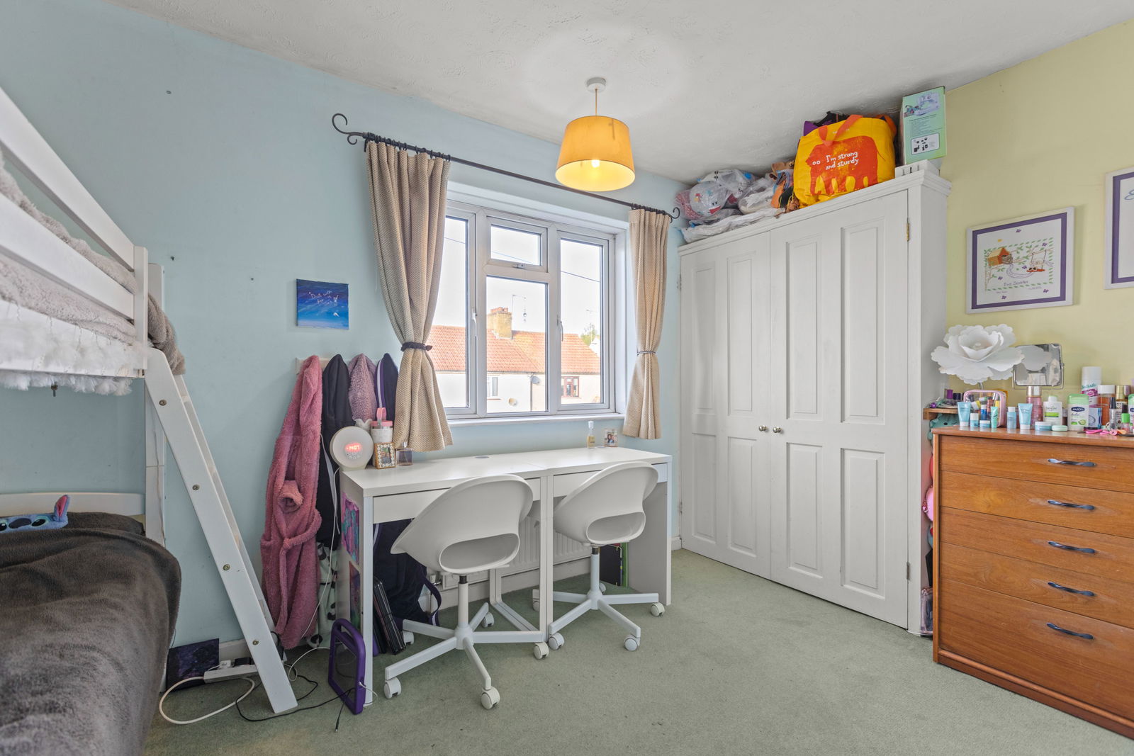 3 bed end of terrace house for sale in Woodbridge Avenue, Leatherhead, KT22  - Property Image 15