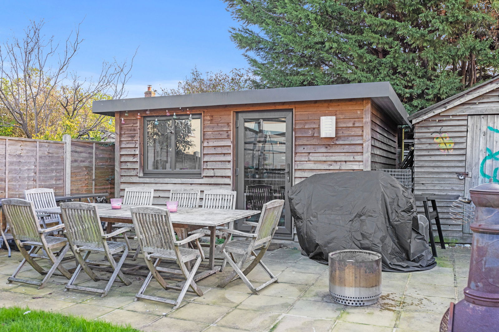 3 bed end of terrace house for sale in Woodbridge Avenue, Leatherhead, KT22  - Property Image 12