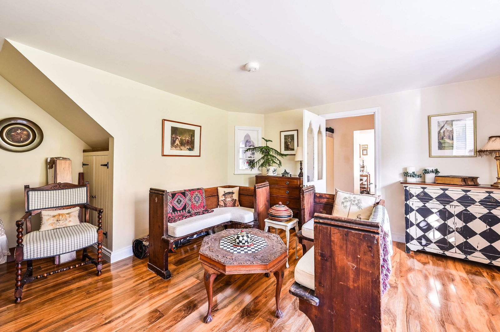 3 bed link detached house for sale in Summersbury Drive, Guildford, GU4  - Property Image 18