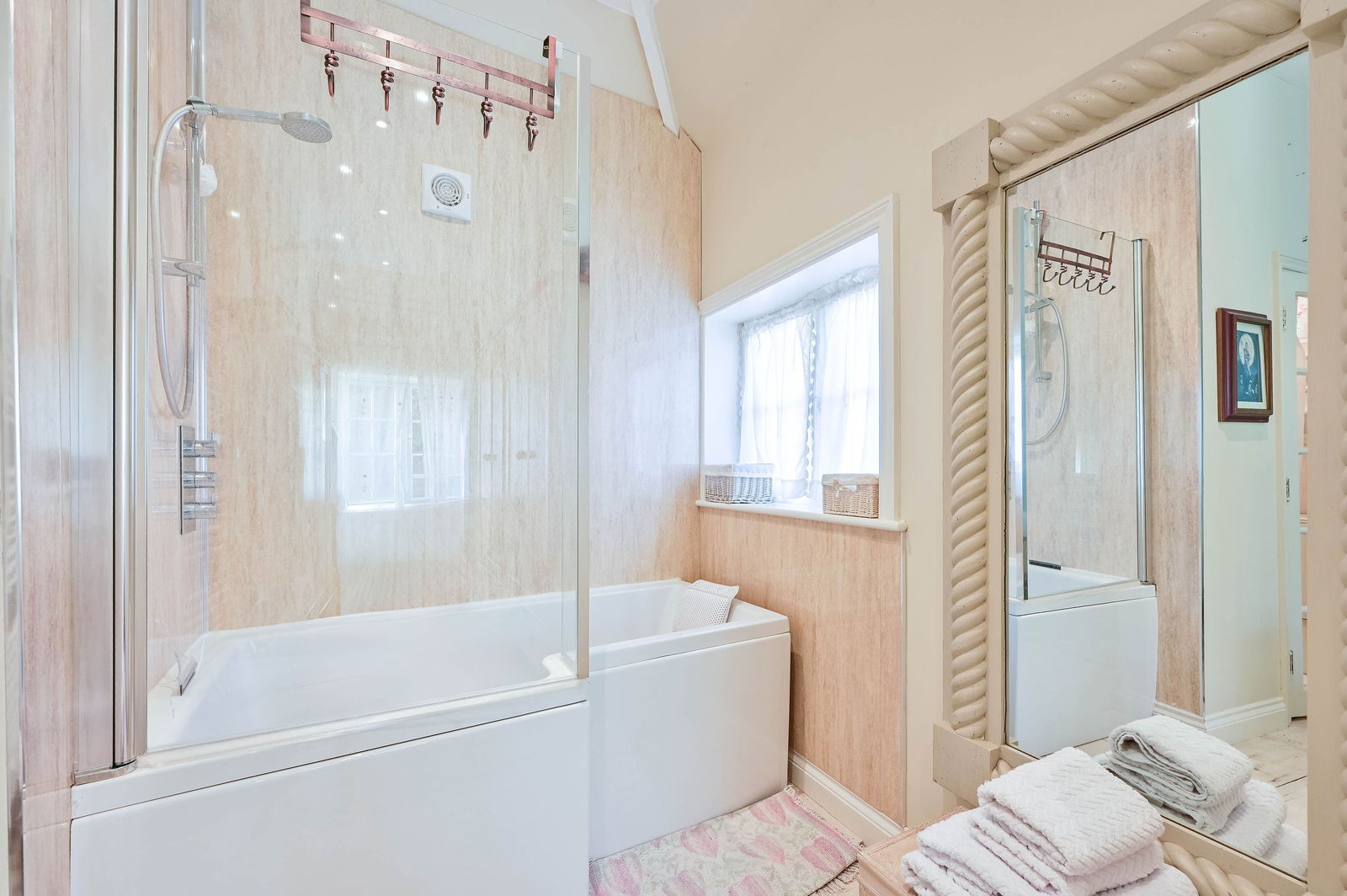 3 bed link detached house for sale in Summersbury Drive, Guildford, GU4  - Property Image 24