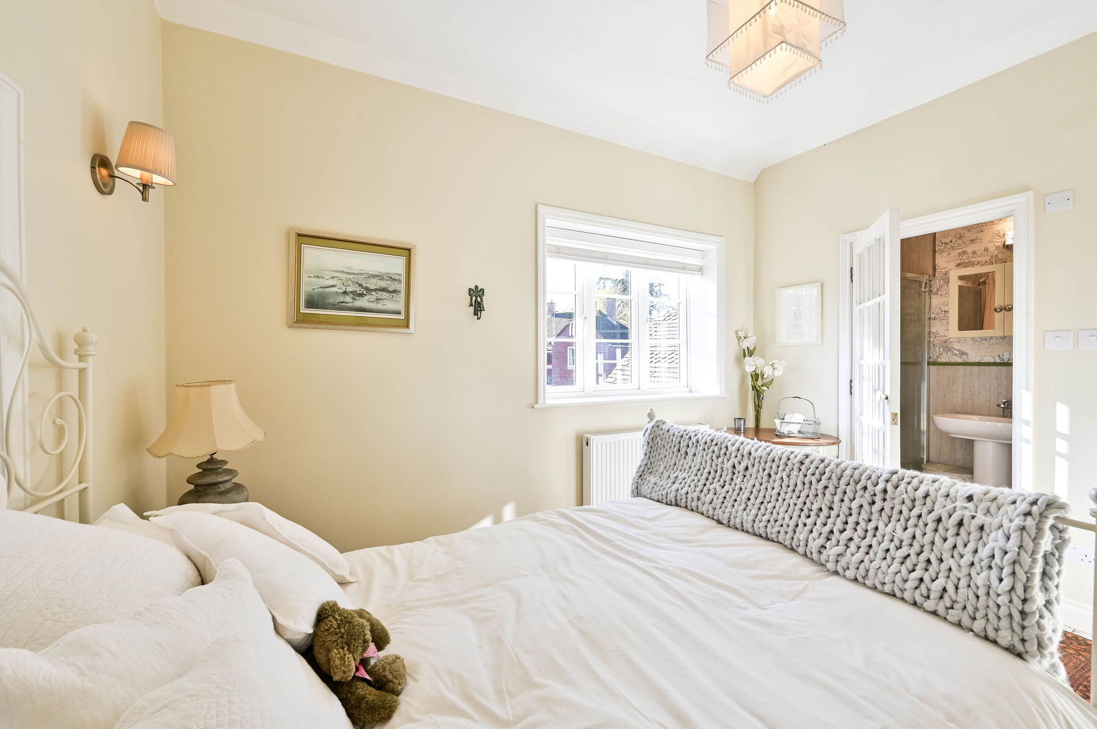 3 bed link detached house for sale in Summersbury Drive, Guildford, GU4  - Property Image 26