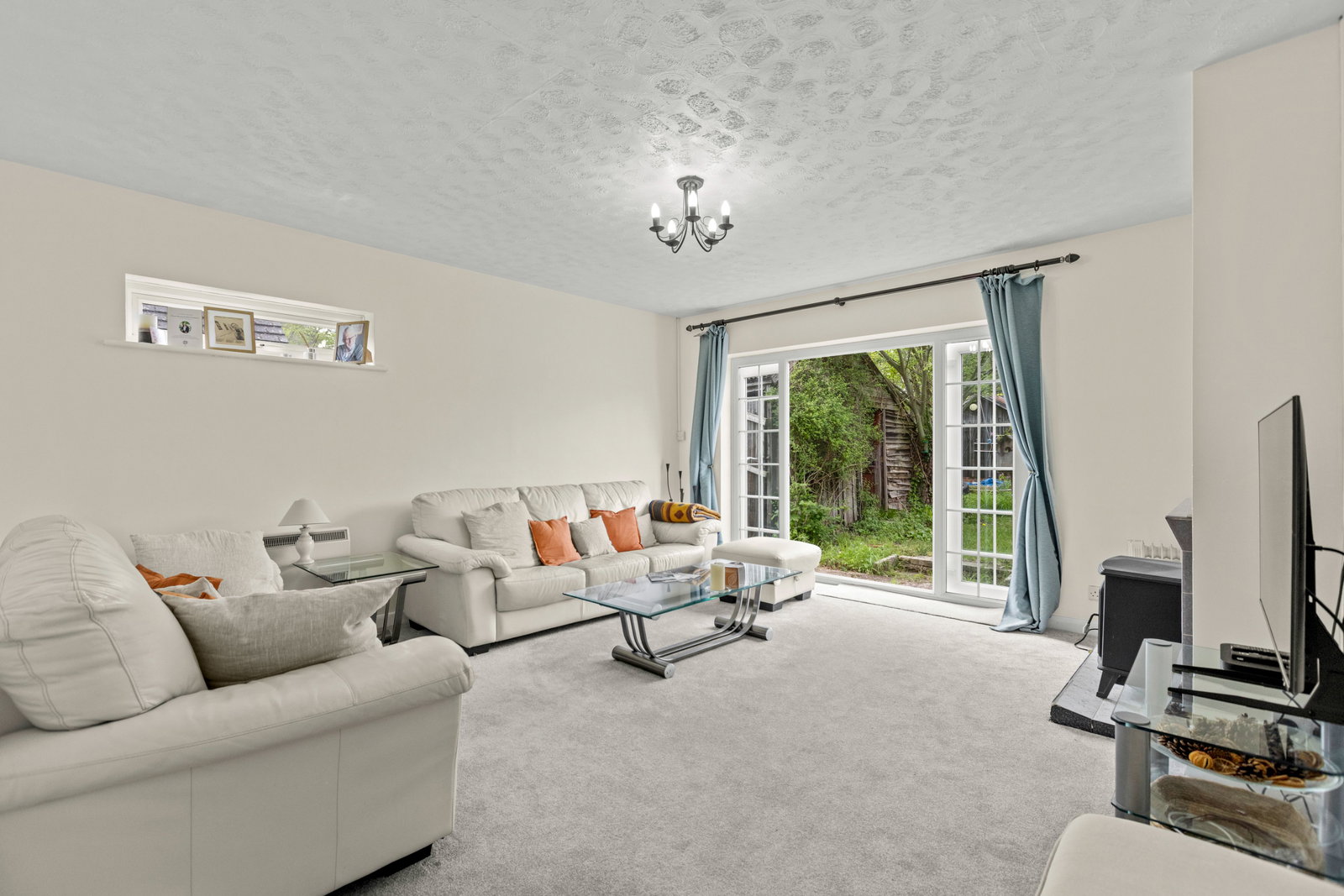 4 bed detached house to rent in The Copse, Fetcham, KT22  - Property Image 3
