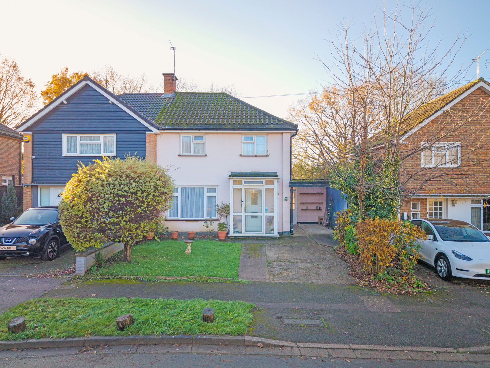 2 bed semi-detached house for sale in Waverley Road, Leatherhead - Property Image 1