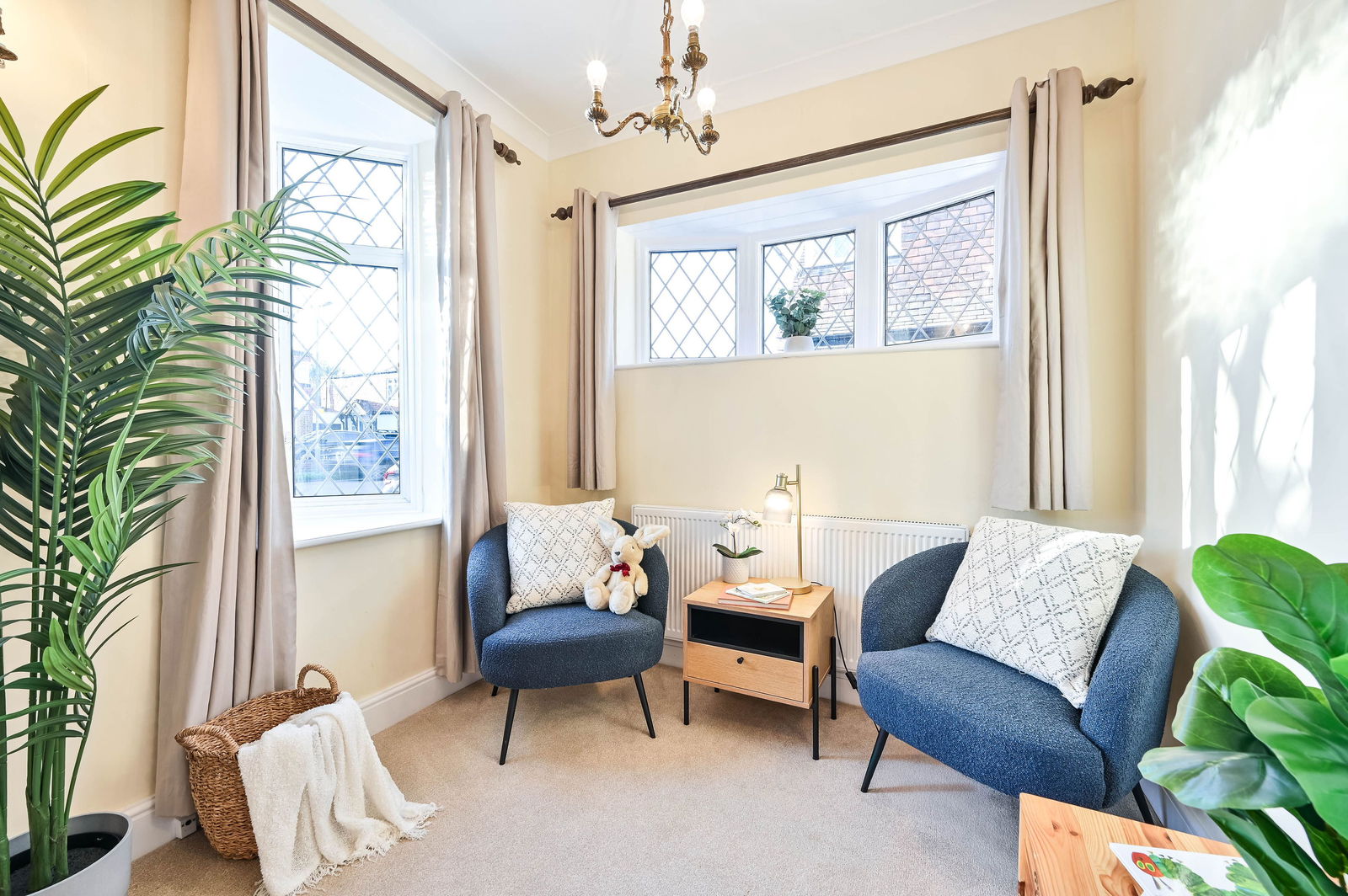 4 bed semi-detached house for sale in Briarwood Road, Epsom  - Property Image 6