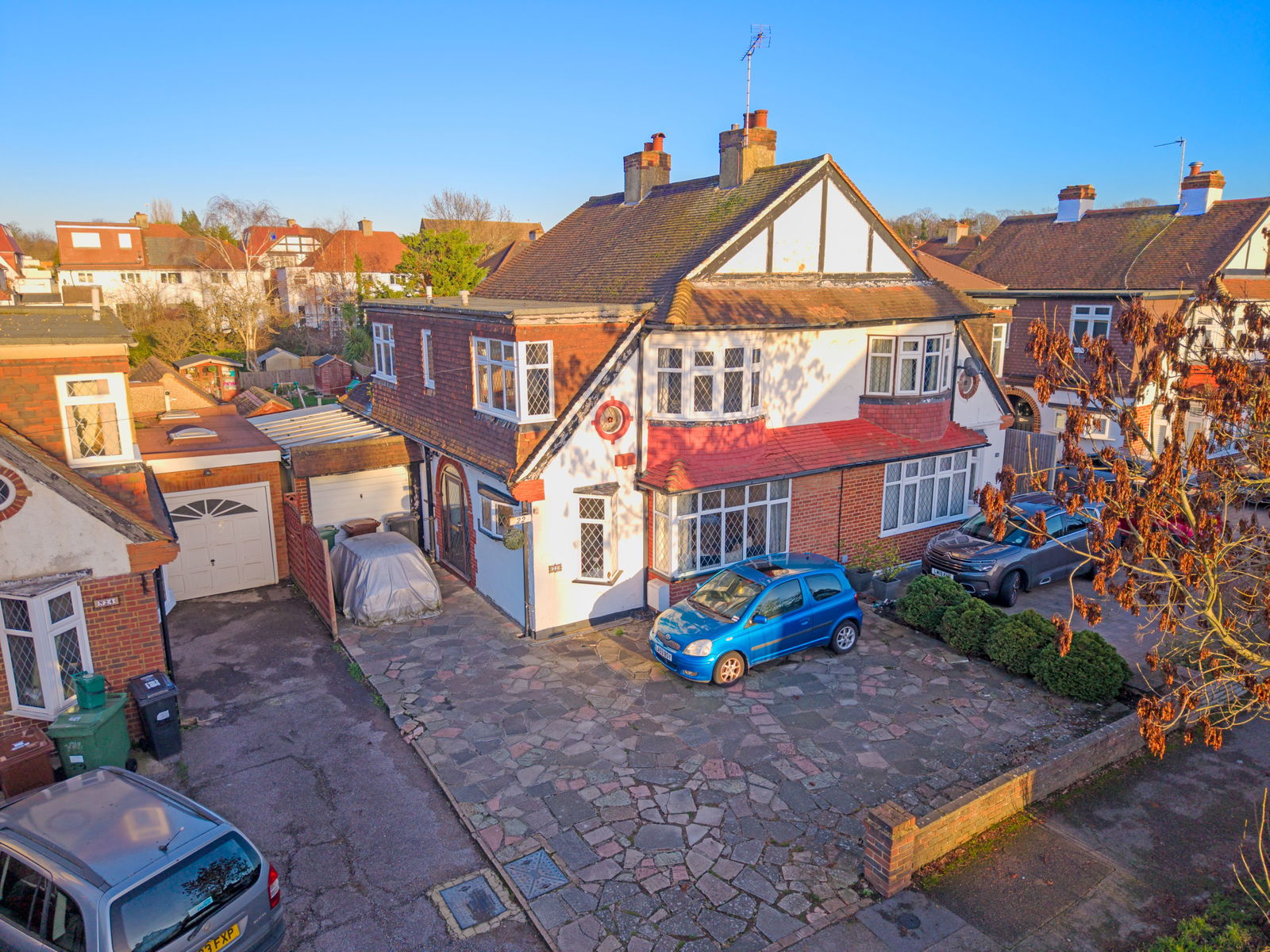 4 bed semi-detached house for sale in Briarwood Road, Epsom 19
