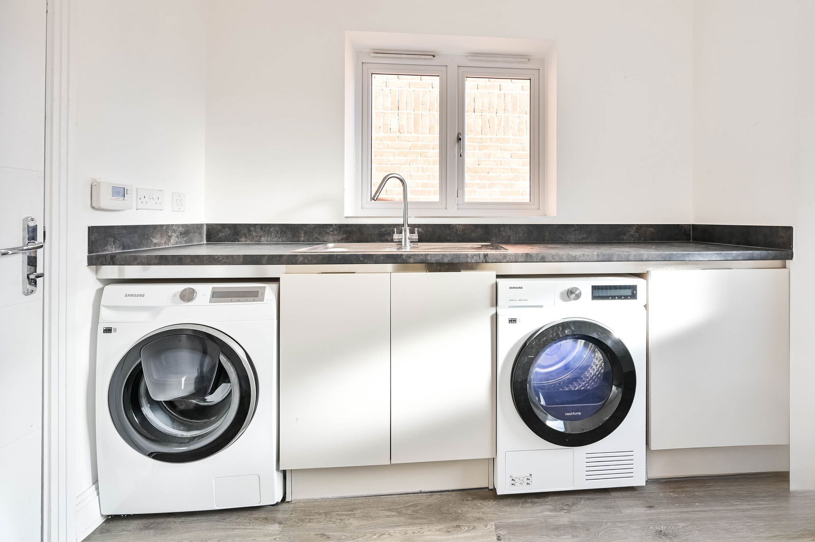 4 bed detached house for sale, Chertsey 18