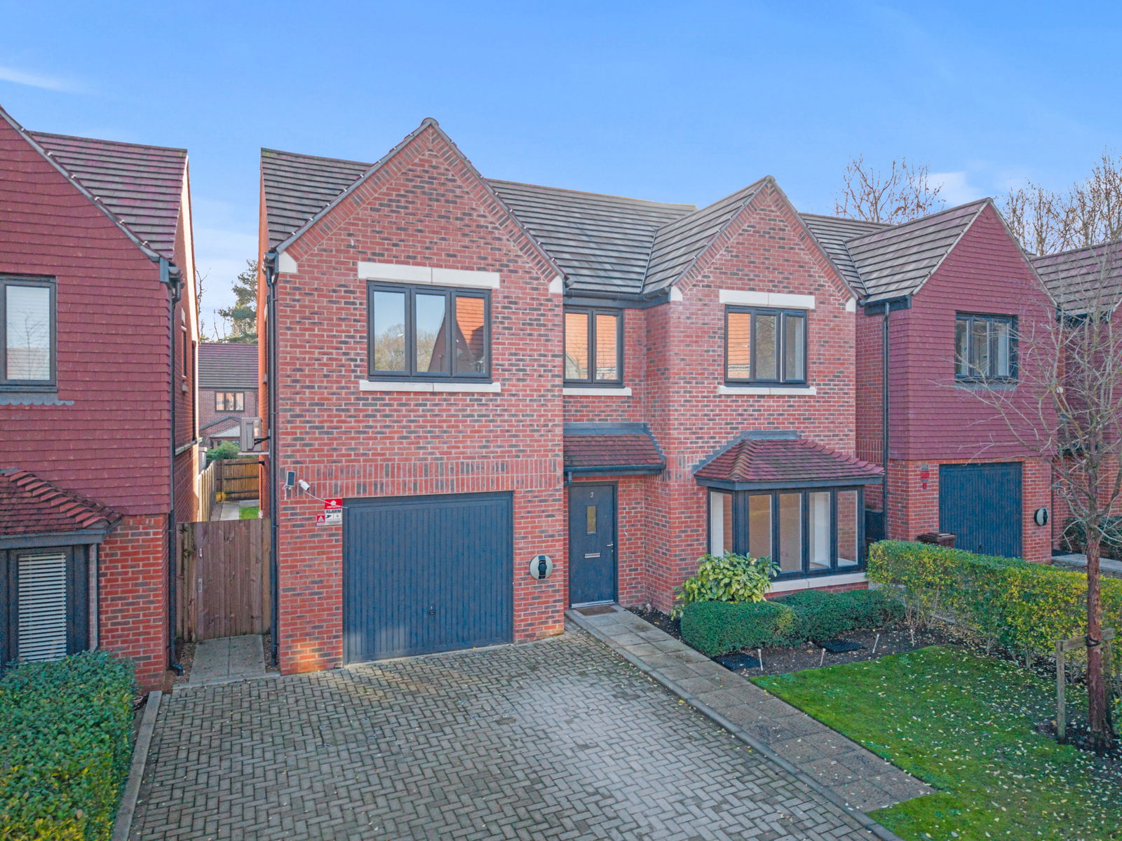 4 bed detached house for sale, Chertsey  - Property Image 21