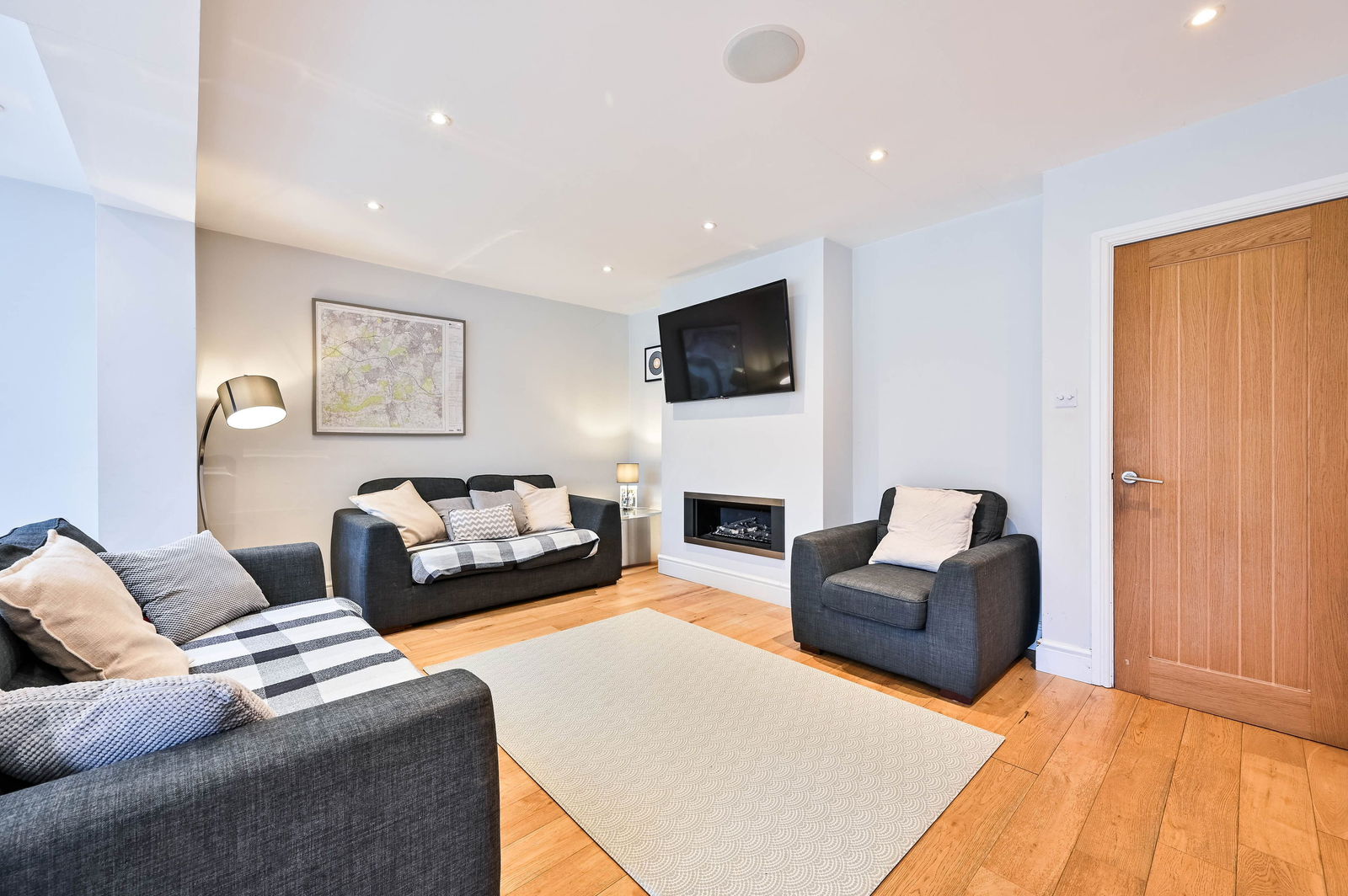 4 bed detached house for sale in Elmer Cottages, Fetcham  - Property Image 5