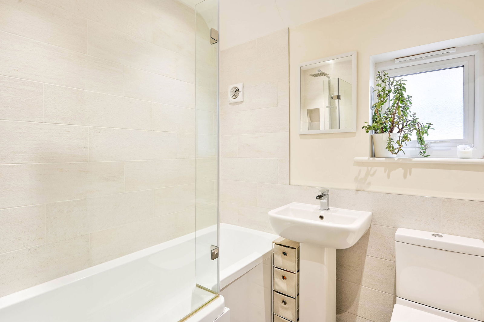 4 bed detached house for sale in Elmer Cottages, Fetcham  - Property Image 25