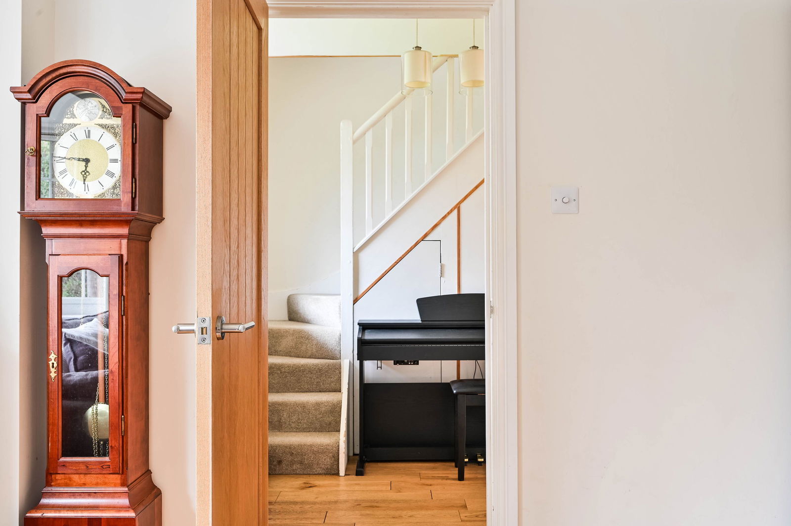 4 bed detached house for sale in Elmer Cottages, Fetcham  - Property Image 6