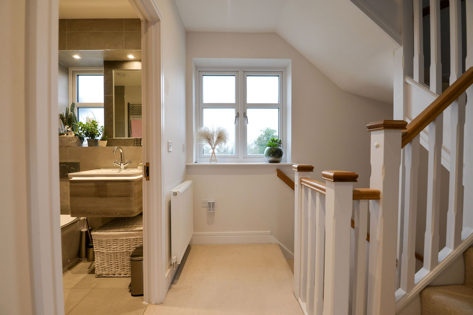 3 bed terraced house for sale in Consort Drive, Leatherhead  - Property Image 15