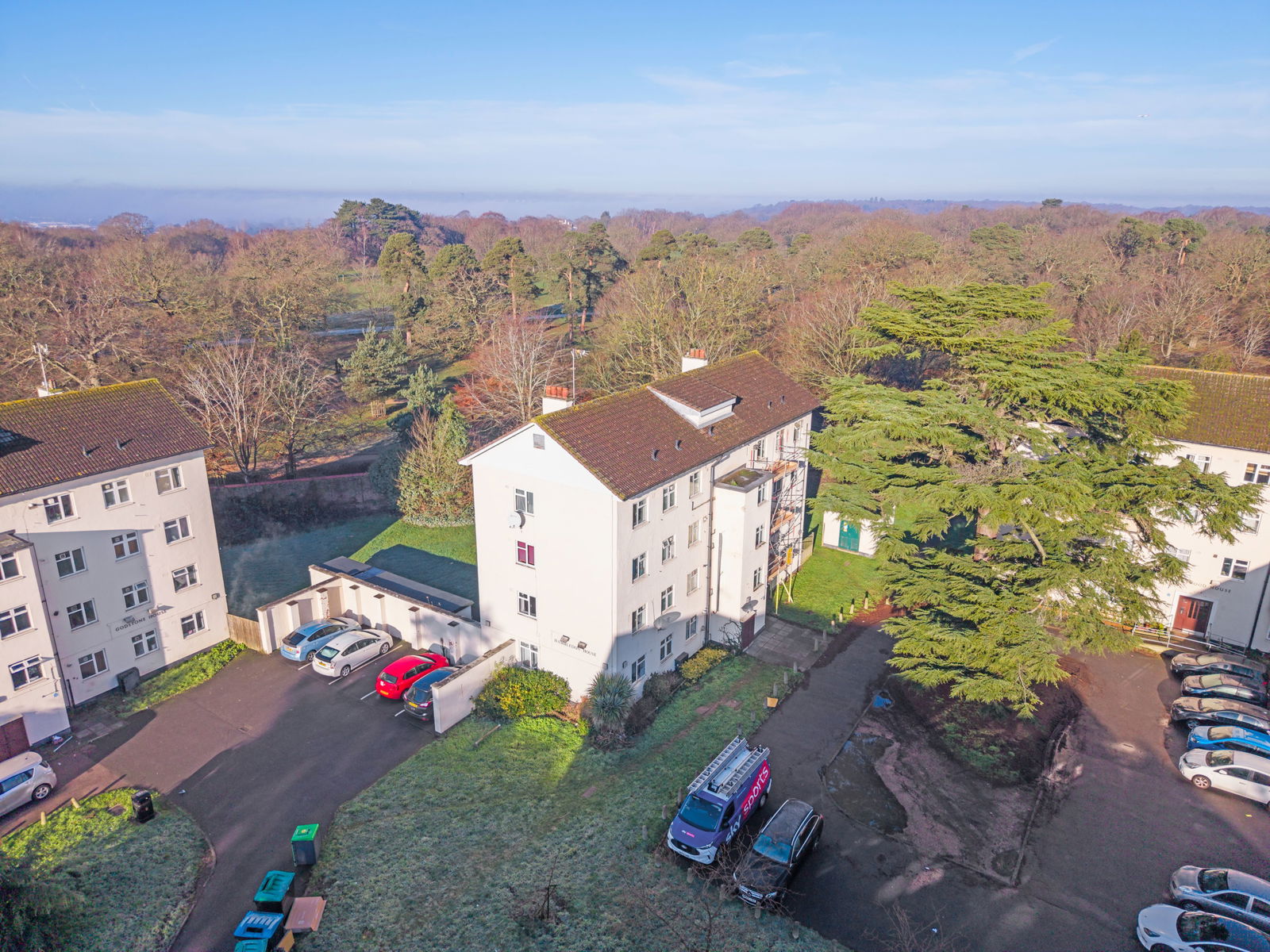 3 bed flat for sale in Kingsnympton Park, Kingston Upon Thames, KT2  - Property Image 9