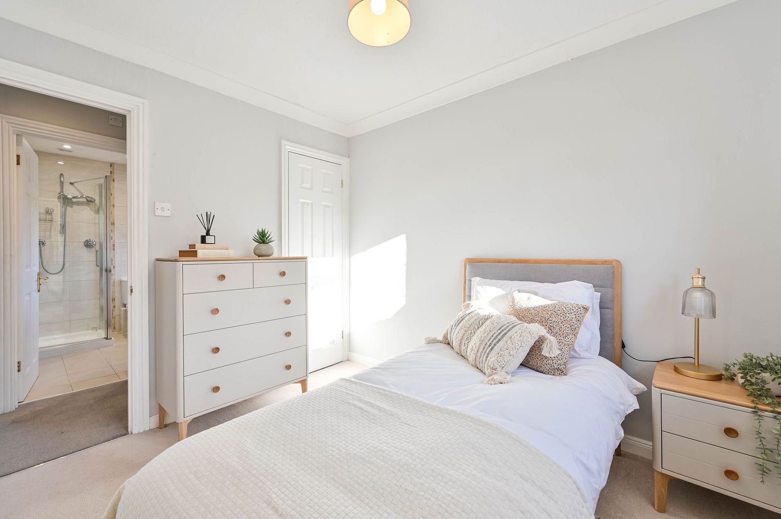 4 bed detached house for sale in Ashwood Park, Leatherhead 19