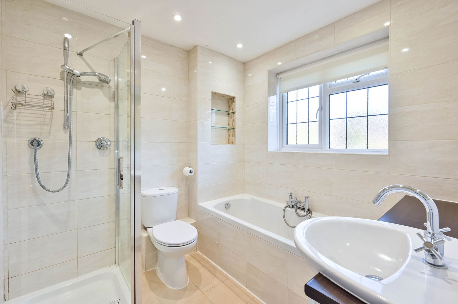 4 bed detached house for sale in Ashwood Park, Leatherhead 18