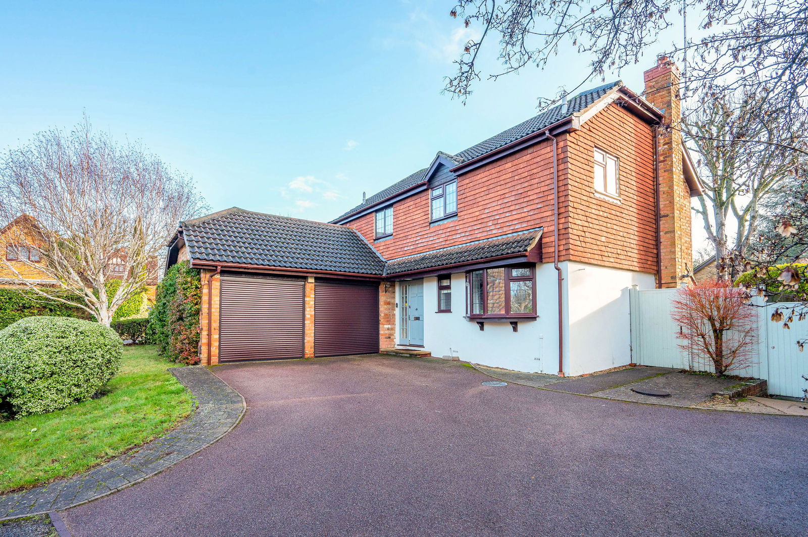 4 bed detached house for sale in Ashwood Park, Leatherhead, KT22
