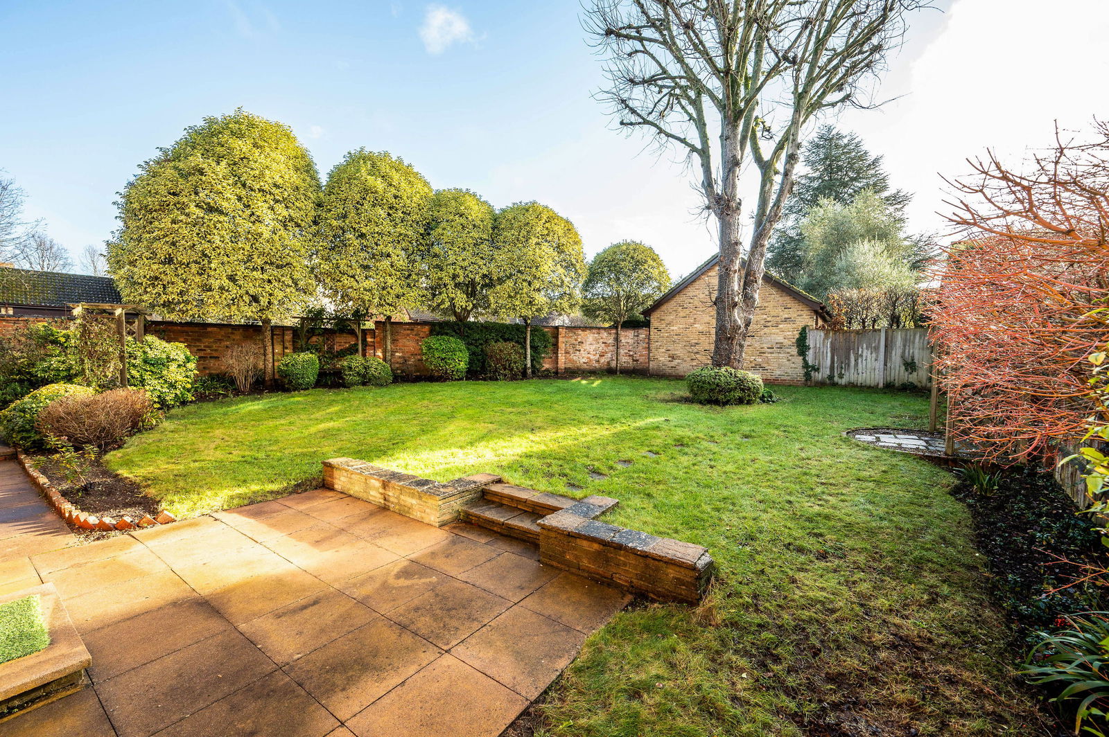 4 bed detached house for sale in Ashwood Park, Leatherhead 1