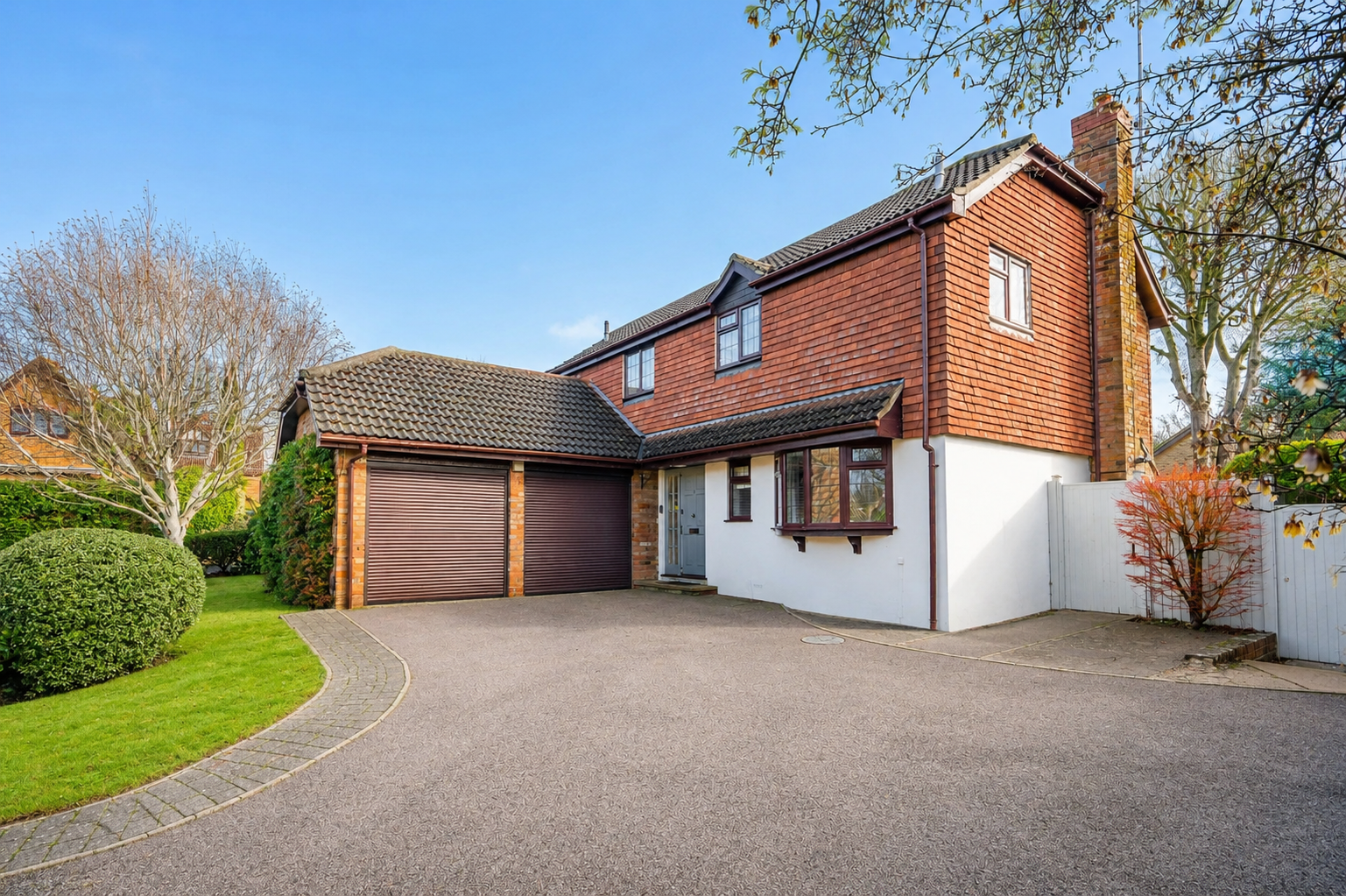 4 bed detached house for sale in Ashwood Park, Fetcham, KT22  - Property Image 2