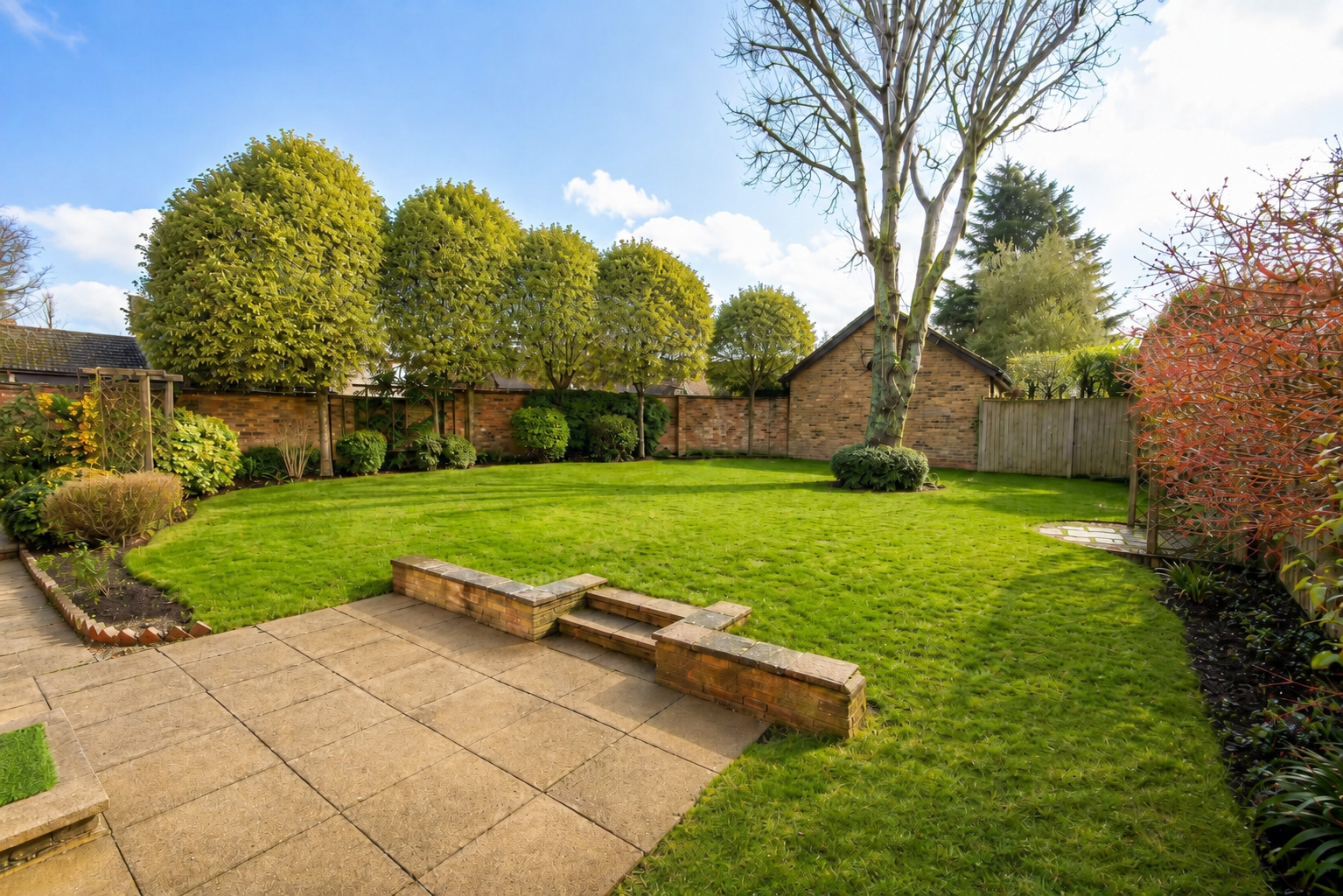 4 bed detached house for sale in Ashwood Park, Fetcham, KT22  - Property Image 3