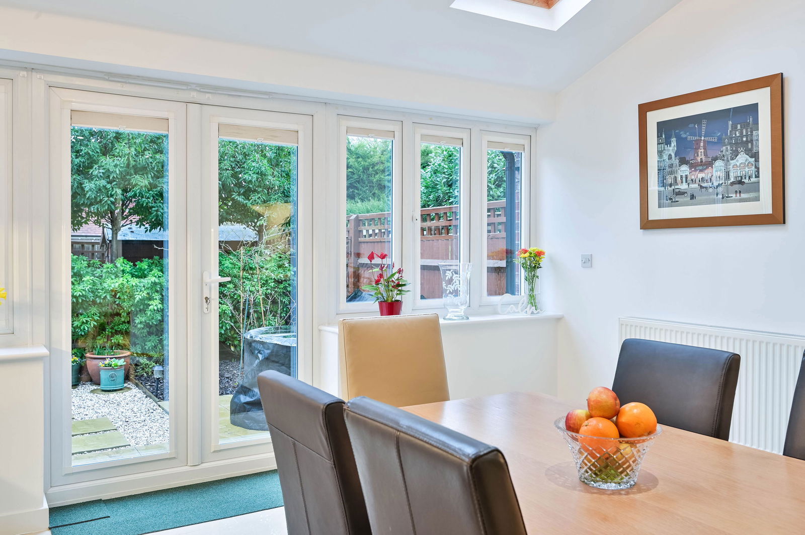 4 bed town house for sale in Raynham Close, Guildford  - Property Image 7