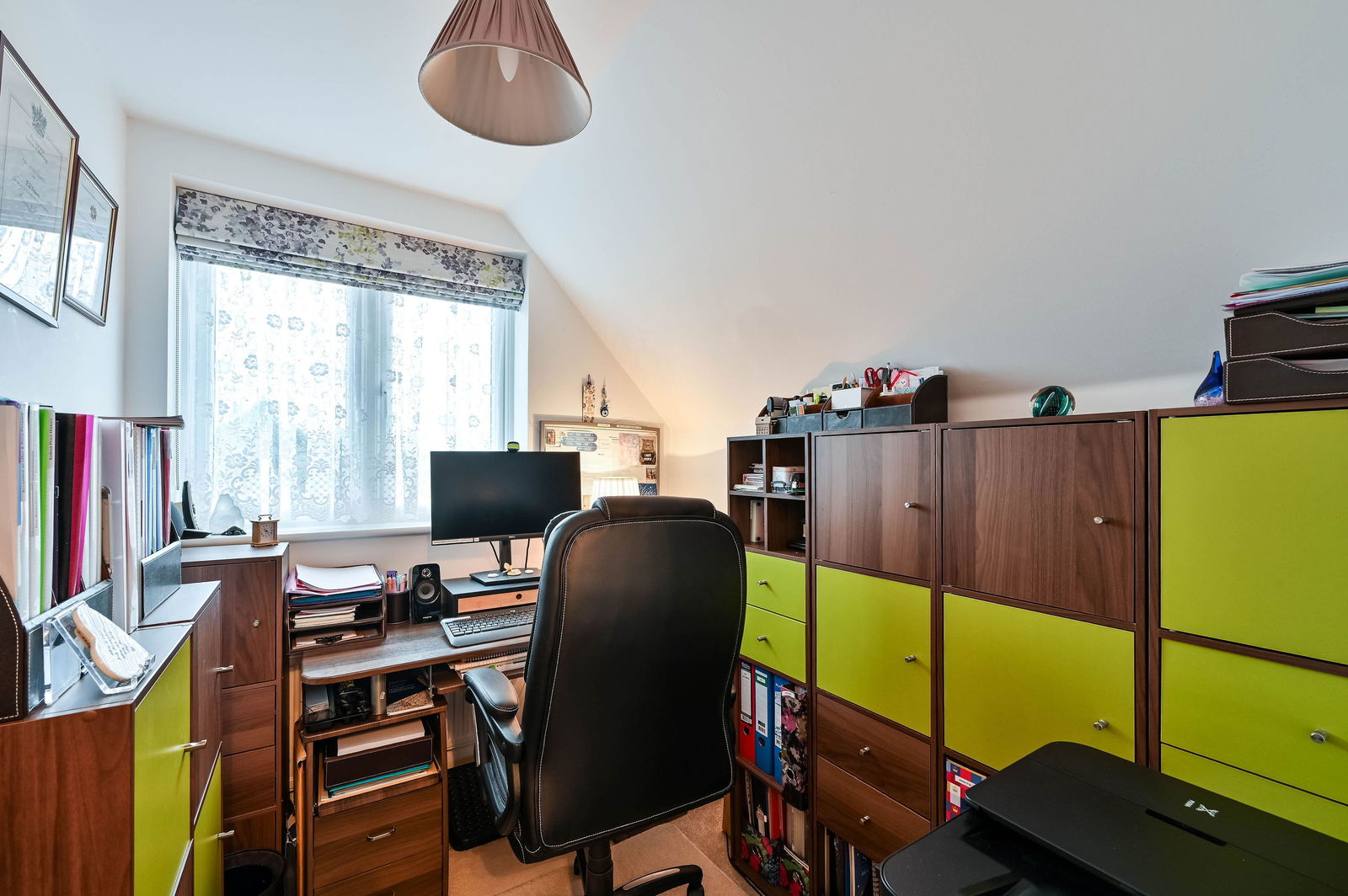 4 bed town house for sale in Raynham Close, Guildford 20