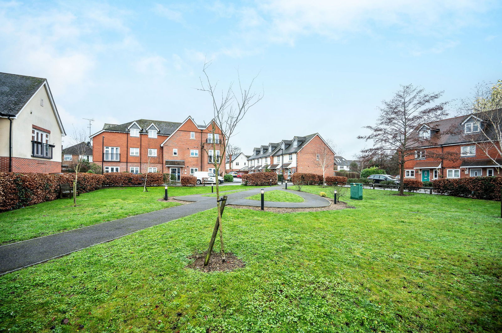 4 bed town house for sale in Raynham Close, Guildford 22