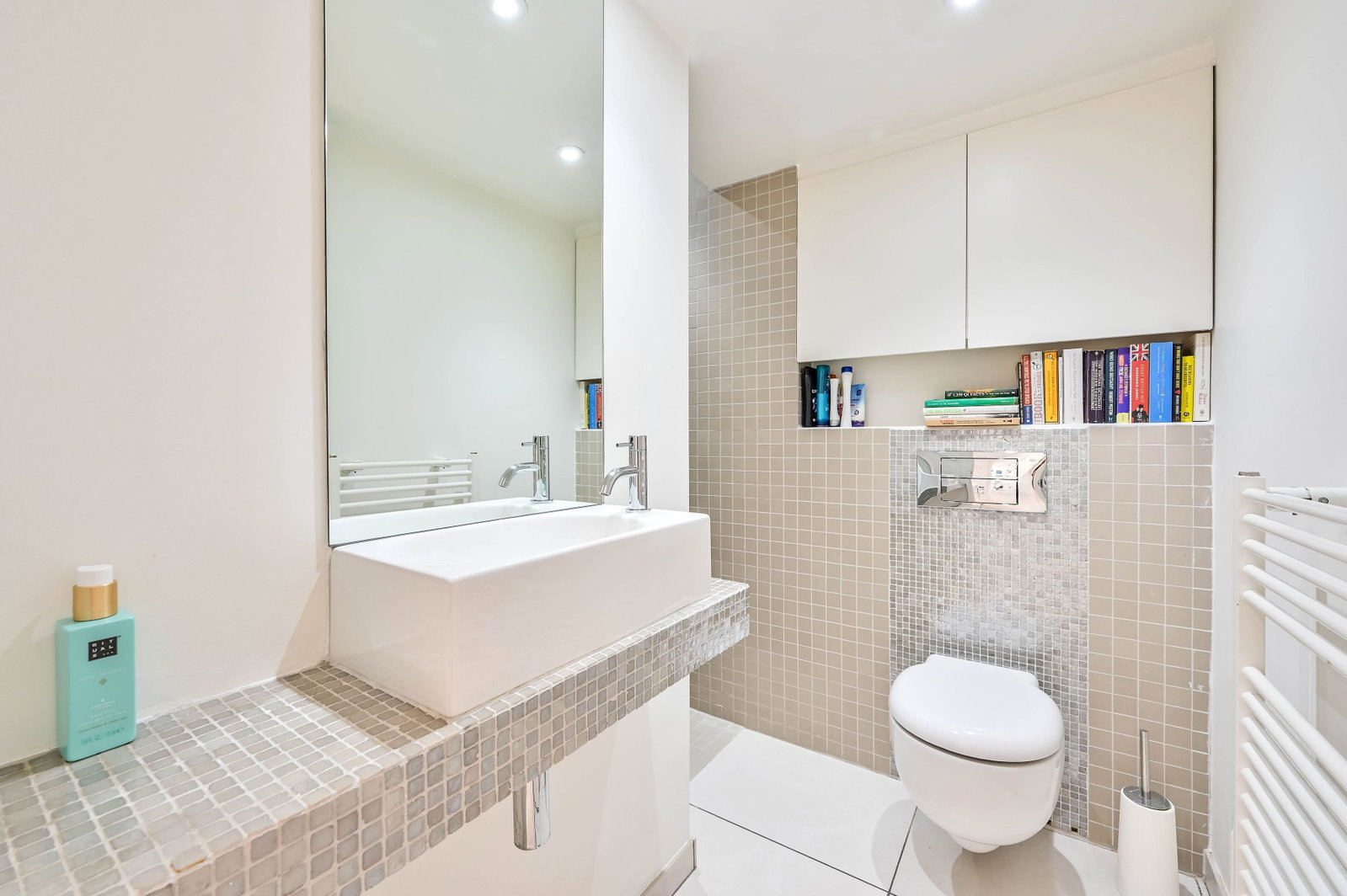 4 bed detached house to rent in Heymede, Leatherhead, KT22  - Property Image 17