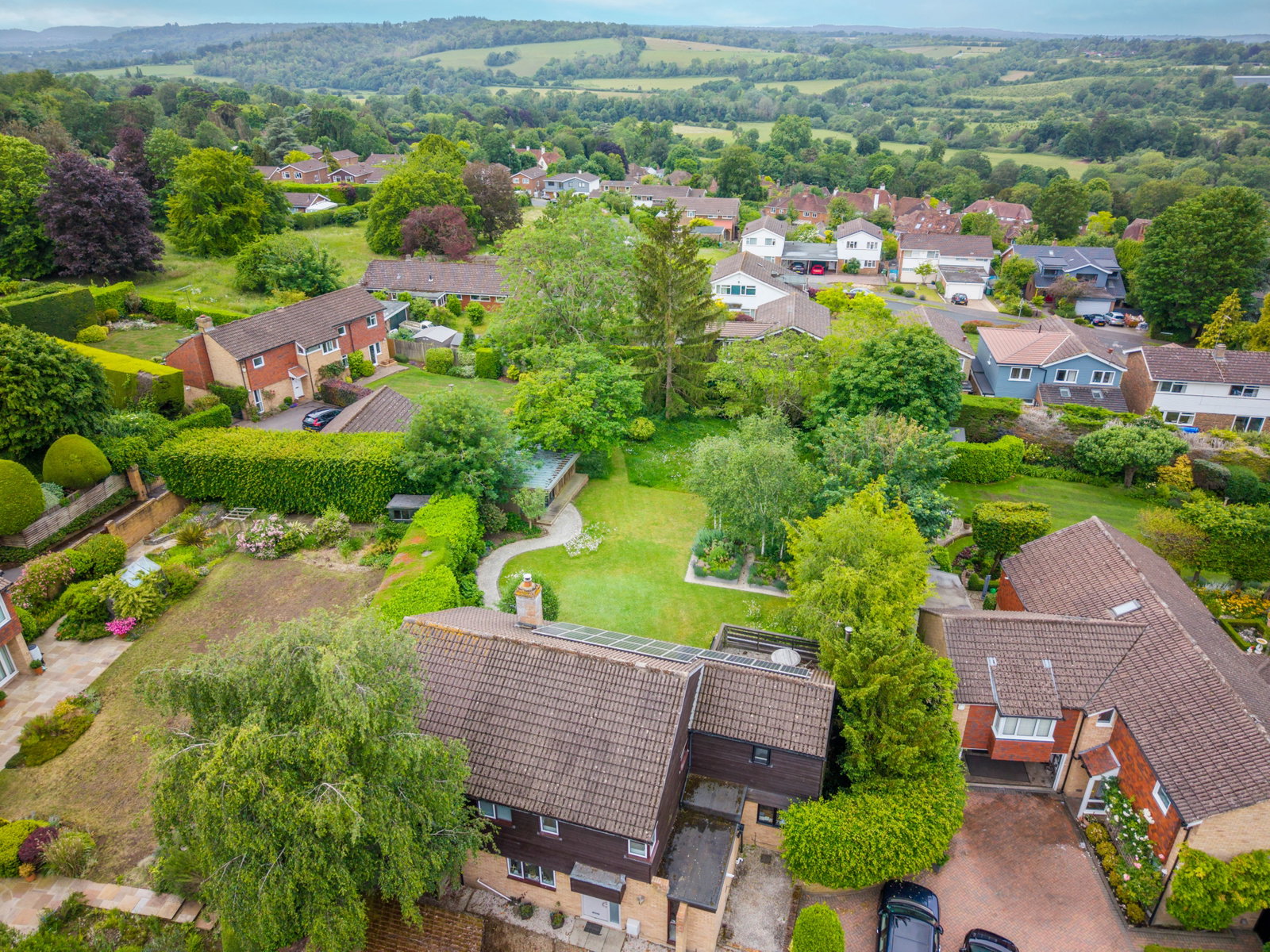4 bed detached house to rent in Heymede, Leatherhead, KT22  - Property Image 33