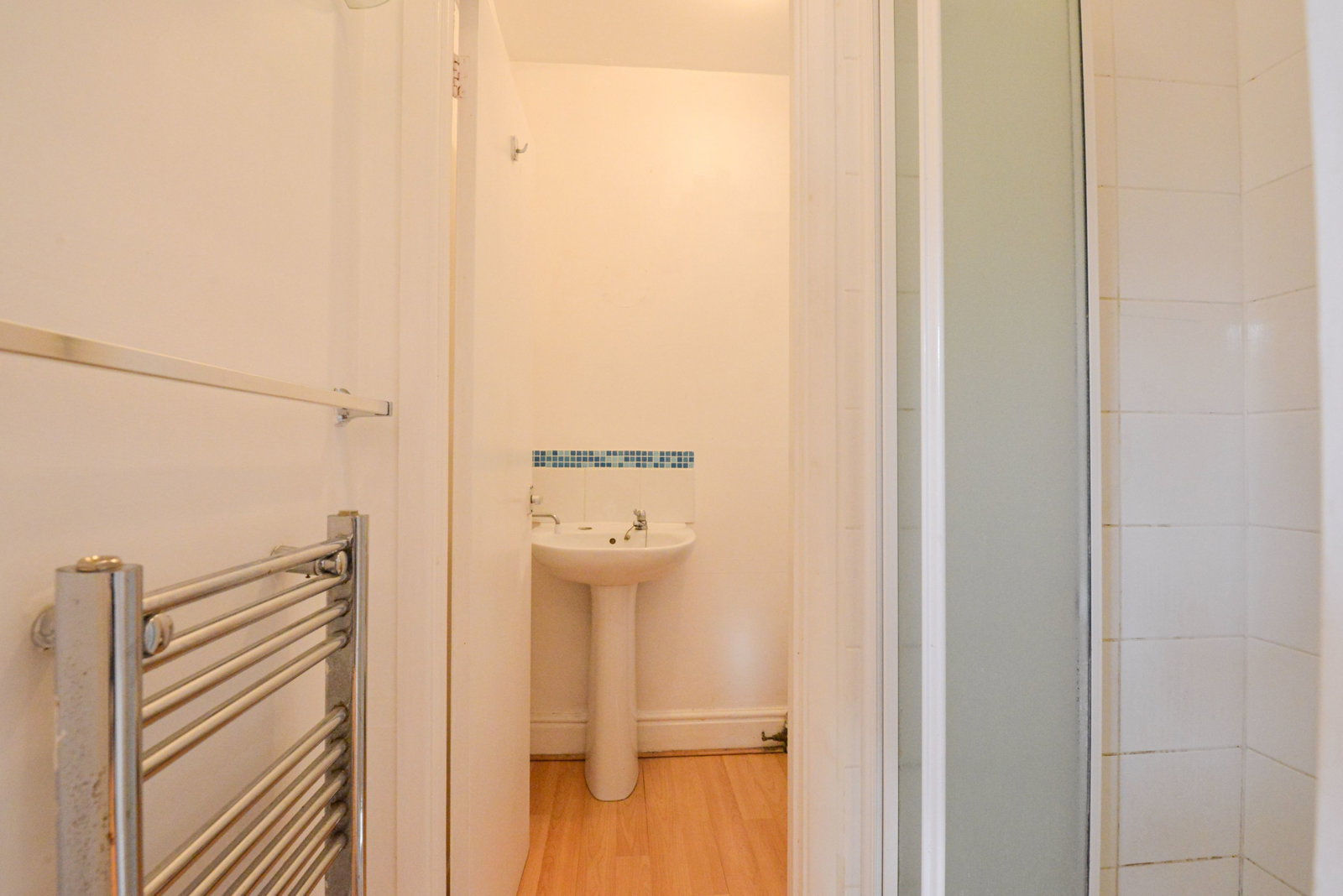 Studio flat to rent in York Road, Guildford, GU1  - Property Image 5