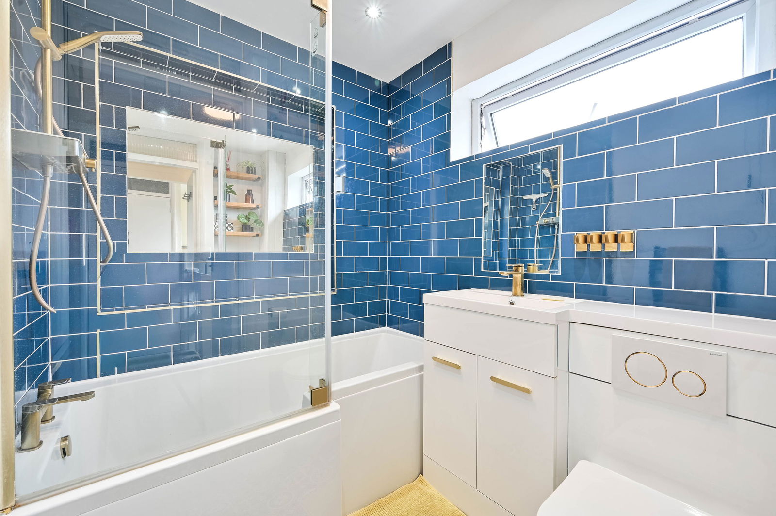 4 bed semi-detached house for sale in Burrows Close, Great Bookham  - Property Image 12