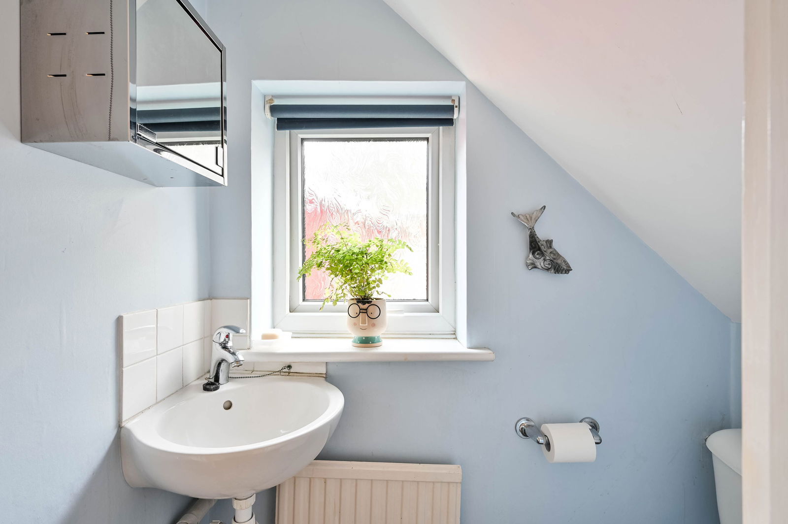 4 bed semi-detached house for sale in Burrows Close, Great Bookham  - Property Image 14