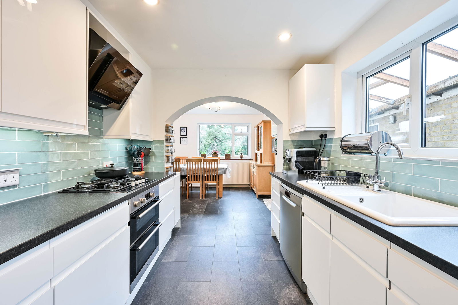 4 bed semi-detached house for sale in Burrows Close, Great Bookham 2