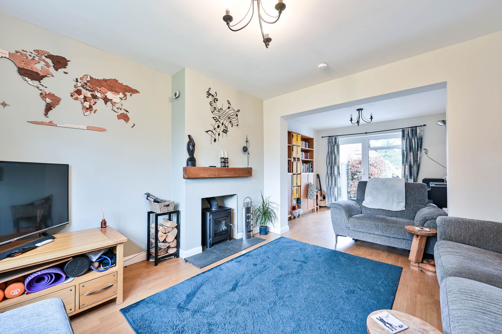 4 bed semi-detached house for sale in Burrows Close, Great Bookham  - Property Image 5
