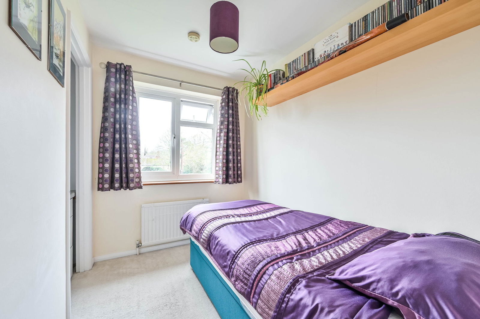 4 bed semi-detached house for sale in Burrows Close, Great Bookham  - Property Image 13